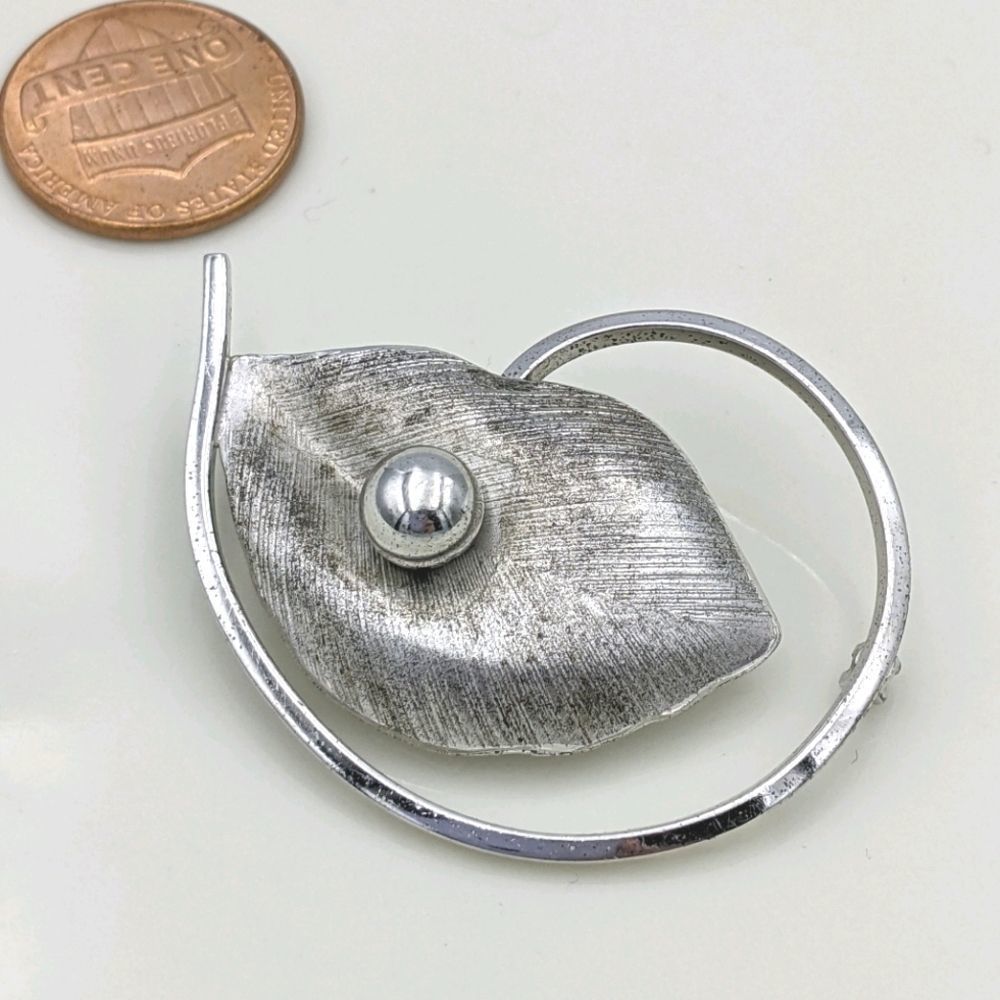Bond Bond Sterling Silver Art Deco Leaf Brooch Pin